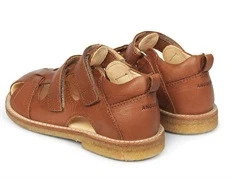 Angulus sandal cognac